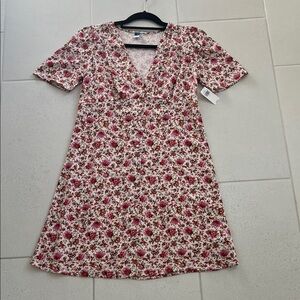 Red Dress floral small old navy V neck short sleeve